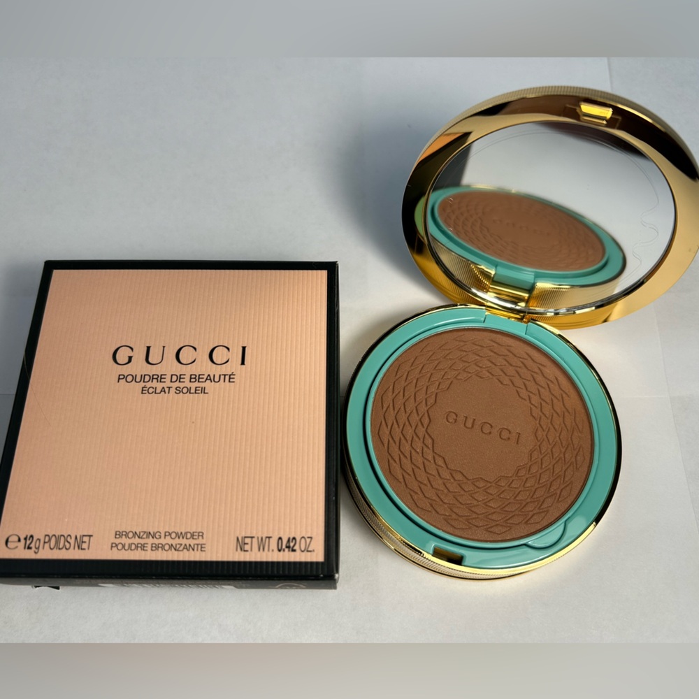 NWT🌷Gucci Sun-Kissed Glow Powder Bronzer in #02 in “light”